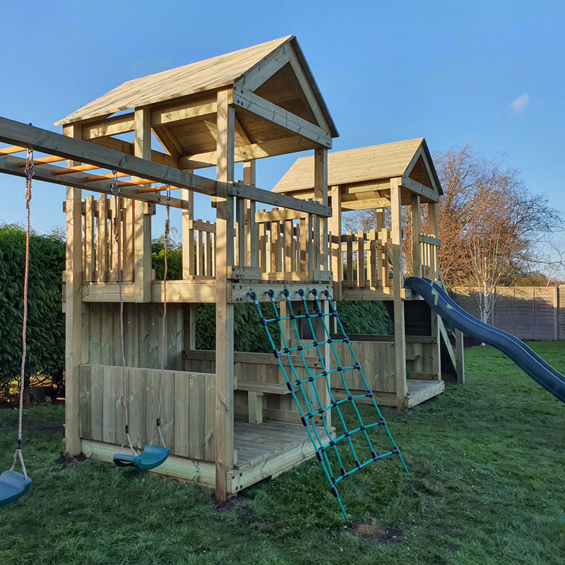 Base Explorer Duo has 2 x 1.7m x 1.7m playhouses