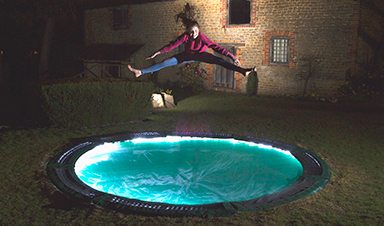 Lit-up-trampoline